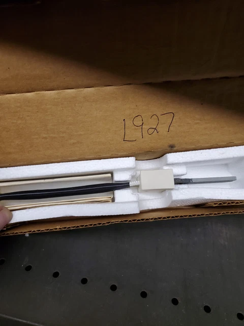 62-22868-93 Rheem Ruud Weather King Ignitor Igniter 62-22441-01 62-22548-01 NOS