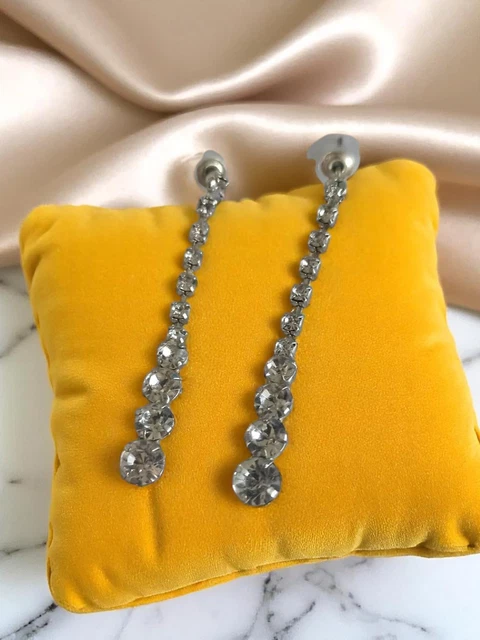 Boucles d’oreilles fantaisie pas cher : vente en gros et à l'unité de
