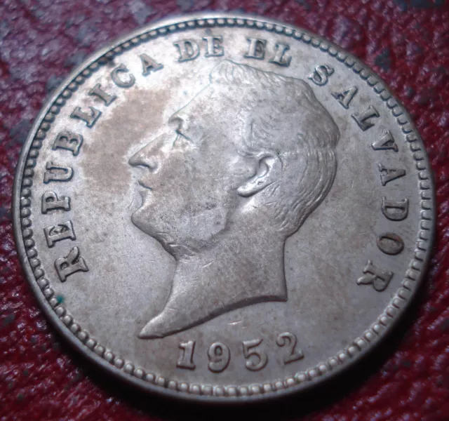 1952 El Salvador 10 Centavos In Vf Condition