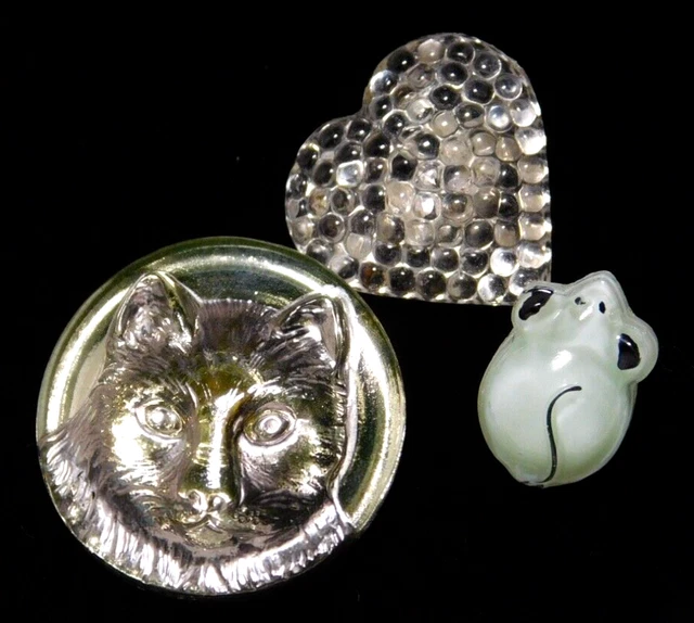 Antique Vtg Glass BUTTONS Cat, Mouse & a Heart NICE #J1