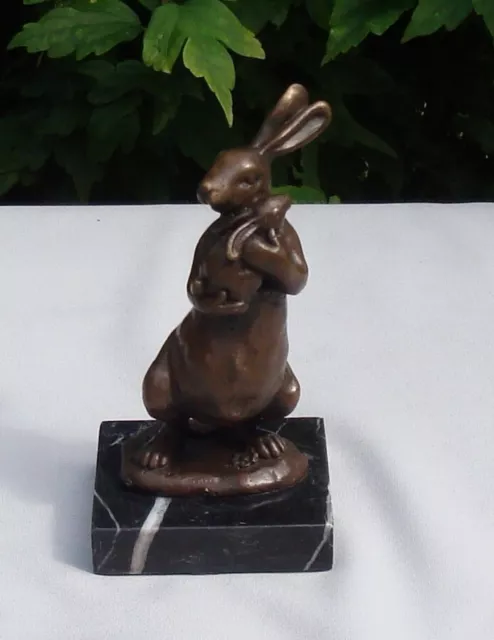 Estatua Conejo Liebre Fauna Art Deco Estilo Art Nouveau Estilo Bronce sólido Fir