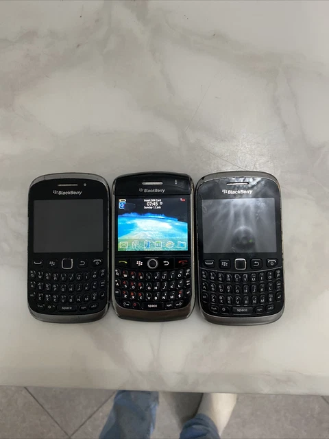 blackberry phone job lot X3 Spares And Repairs
