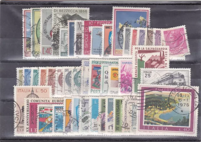 19189  Timbres d'Italie  entre n°946-1192