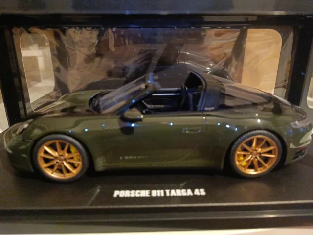 1:18 GT Spirit  GT438 Porsche 911 992 Targa 4S Olive Green