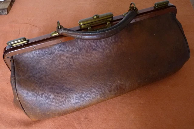 Alter Arztkoffer - kleine Leder Tasche Arzt - Koffer alt braun / 1920iger Jahre