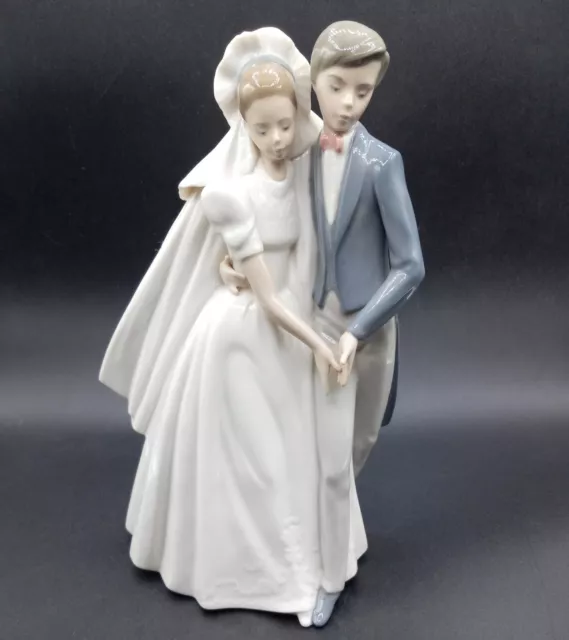 Wedding Couple Figurine: Vtg NAO By Lladro Bride/Groom Unforgettable Dance /LH4 Wedding Couple Figurine: Vtg NAO By Lladro Bride/Groom Unforgettable Dance /LH4