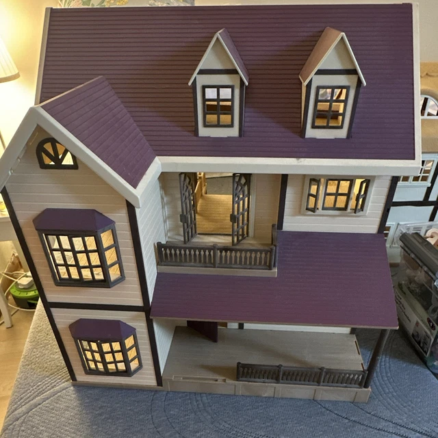 SYLVANIAN FAMILIES -HOUSE on hill/oakwood/hilltop,supermarket ...