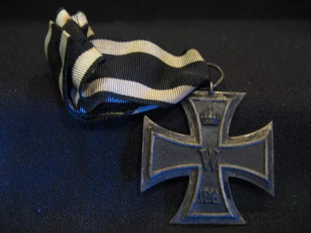 ANTIQUE WW1 German Imperial Iron Cross Military Medal w/Ribbon 1813-1914