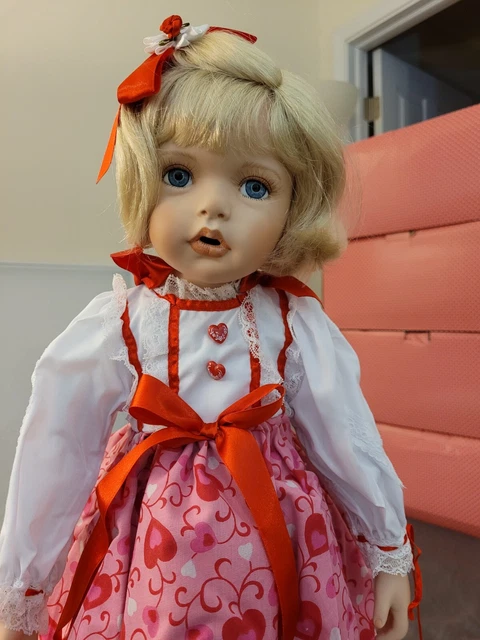Paradise Galleries Treasury Collection, "Valerie" By Kathy Smith-Fitzpatrick 24"