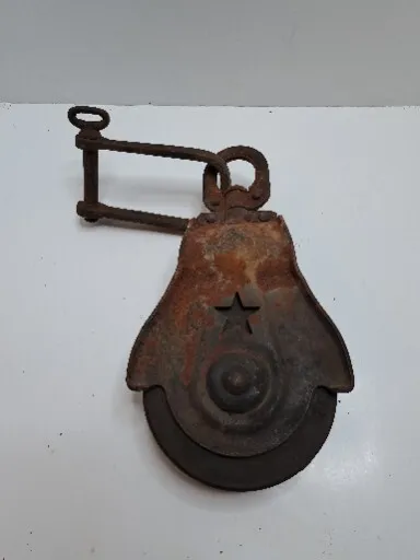 Vintage Iron & Wood Ornate Starline Inc. Barn Pulley Rustic Primitive