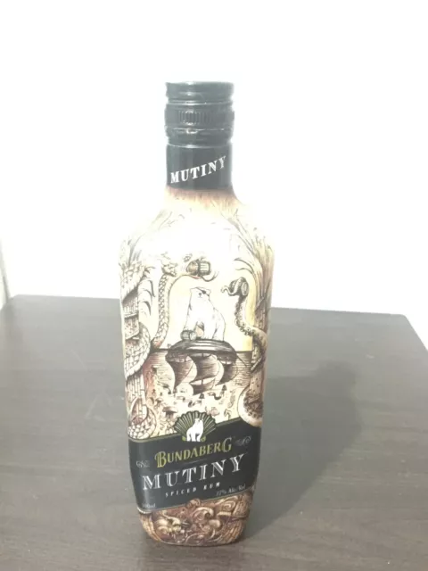 bundaberg rum mutiny spice rum bottle bundy ltd edition 2012