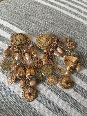 SUPERBES BOUCLES D’OREILLE BAROQUES REMINISCENCE ZOE COSTE 