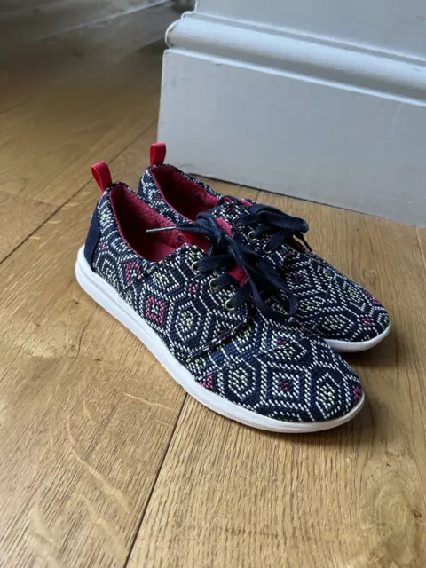 Toms del rey sales black dot chambray