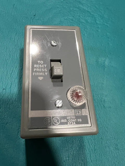 NEW SQUARE D FHP TOGGLE SWITCH MANUAL STARTER NEMA 1 ENCL. 2510FG-1P Type FG-1P