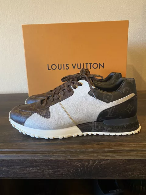 New Louis Vuitton Run Away Sneakers 1A9J0C 100% Authentic Rare