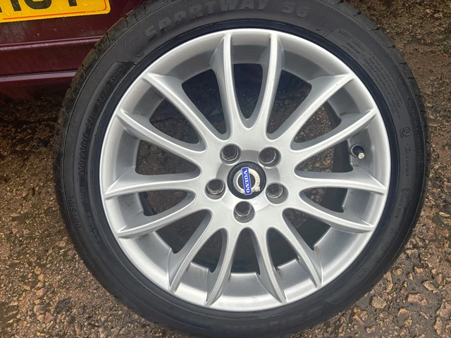 Volvo C30 S40 V50 17" Spartacus alloy wheel 30671414 205 50 17 tyre