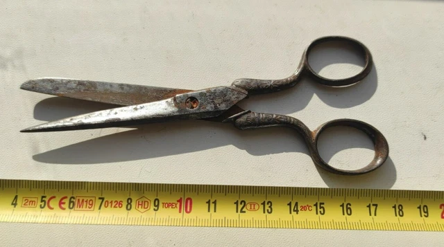 ORIGINAL Vintage Scissors Marked
