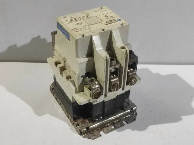 784673_9