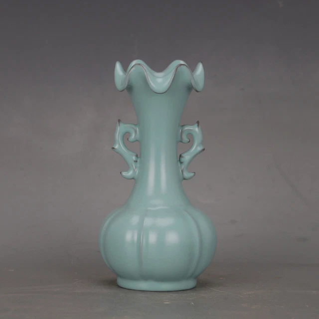 Chinese Antiques Song dynasty Blue glaze Binaural Flower mouth bottle