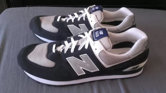 Neue New Balance 574 M574BFS Grösse EUR 53 UK 17,5 Made in USA / dunkelblau