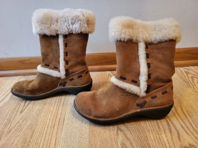 Ugg Elijo Brown Sheepskin Leather Mid Calf Sherpa Lined Boots Women's size 7