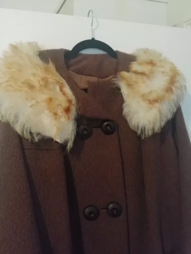 Rothmere Vintage Coat Large Brown With Fur Collar Wool Mohair 1940s 1950s 1960s
