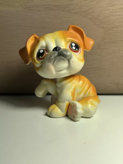 LPS Littlest Pet Shop Authentic #46 Bulldog With Brown Eyes 2004 Brown and white LPS Littlest Pet Shop Authentic #46 Bulldog With Brown Eyes 2004 Brown and white