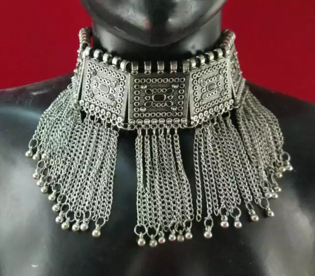 Indisches Bollywood-Silber oxidiertes Halsketten- und Ohrringe-Modeschmuckset
