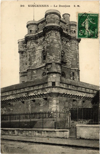 CPA Vincennes Le Donjon (1346883)