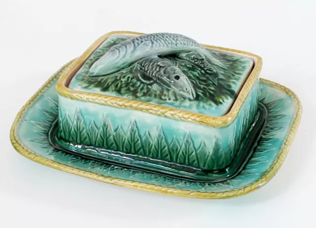 Antique 19thC English Majolica Teal Sardine Box W/Acanthus Leaves Border c1865