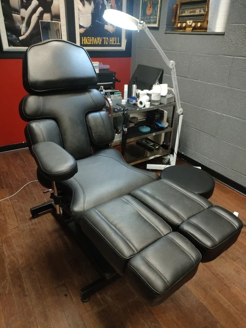 Fauteuil De Tatouage électrique En Cuir Noir - Occasion Bon état - Poids 50 Kg