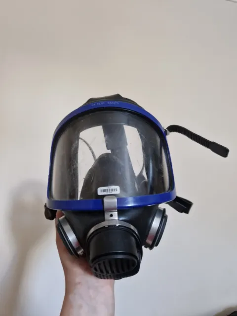 Drager X-plore 5500 Respirator Full Face Mask + Box of 14 filters
