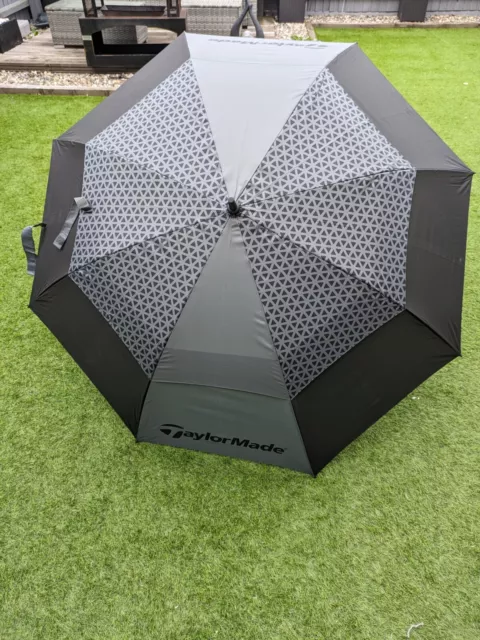 Brand New TaylorMade Golf Umbrella XLarge 62 Inch Push Button Air Flo Design PGA