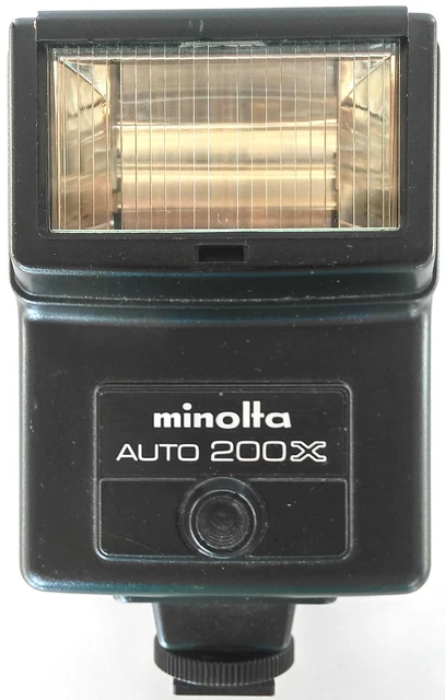 Minolta Auto 200X Shoe Mount Flash For Minolta XD & XG Series Cameras Untested