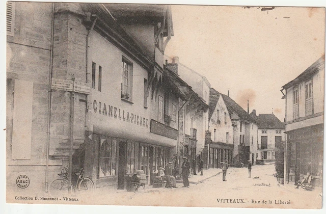VITTEAUX - Cote d' Or - CPA 21 - rue de la Liberté Maison Cianella-Picard