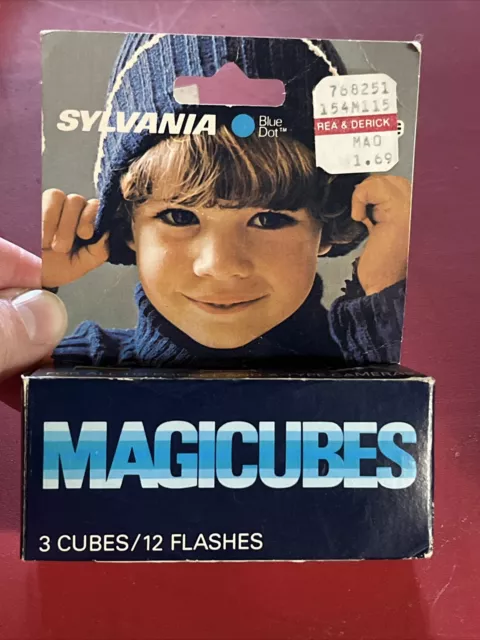 Pack of 3 VINTAGE Sylvania MAGICUBES Blue Dot 12 Flashes - New Old Stock