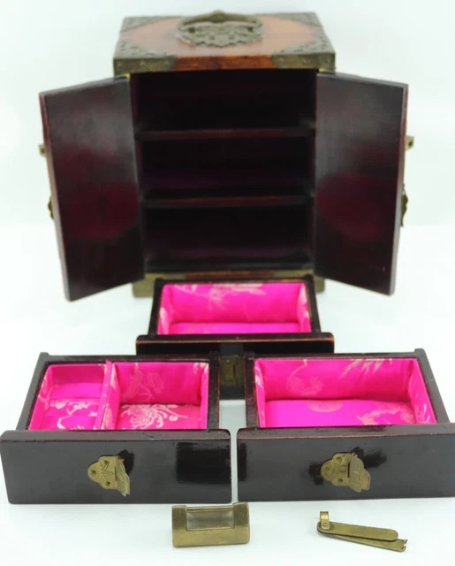 Boîte À Bijoux Chinoise Ancienne - 50 En vente sur