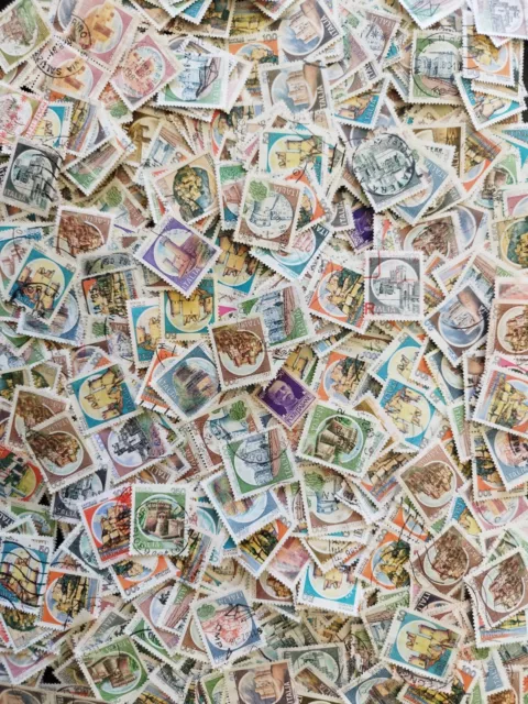 Gros Vrac de plus de 1000 Timbres Italie