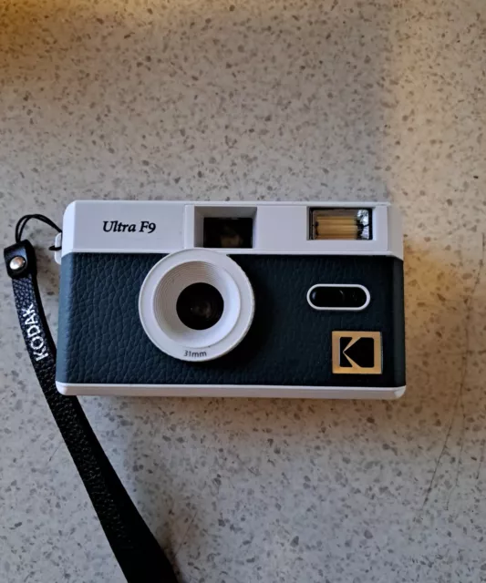 Kodak Ultra F9 VS Ilford Sprite II - Review, How To and Hacks 