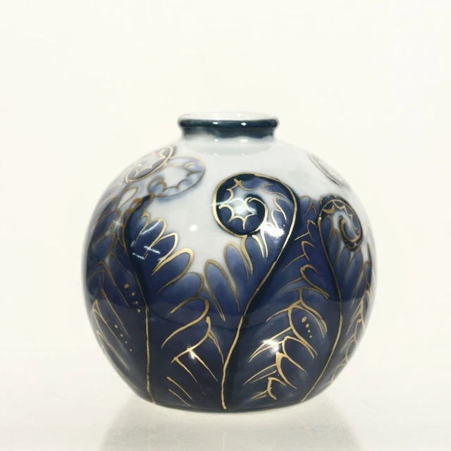 Camille Tharaud à Limoges - Vase boule fougères bleu cobalt réhaussé or 1930s