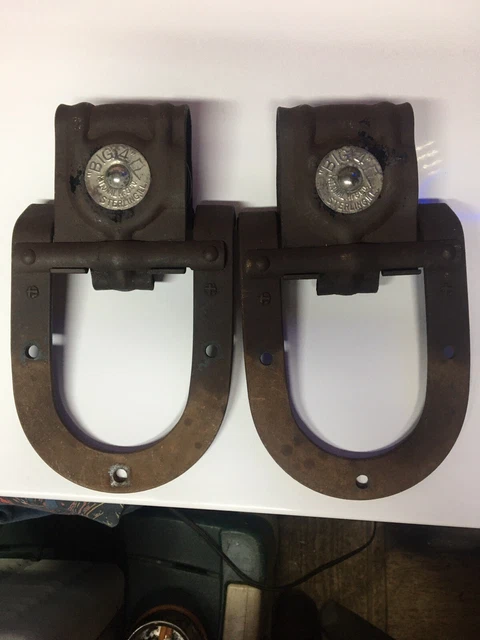 Vintage Pair Of Big 4 Barn Door Rollers Horseshoe