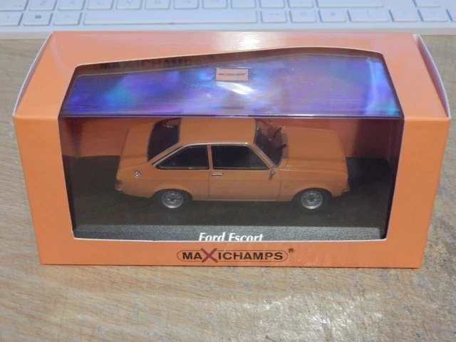 Voiture Miniature de Collection - MAXICHAMPS - AUDI 100 - 1969 - Orange - 1/43 - Jeux - Jouets
