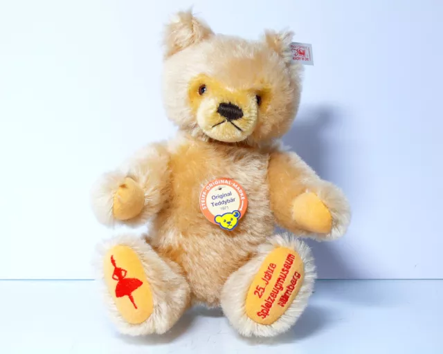 Steiff Ourson en Peluche - 16 Cm. Mohair Avec Bouton / Drapeau - Limité 998928