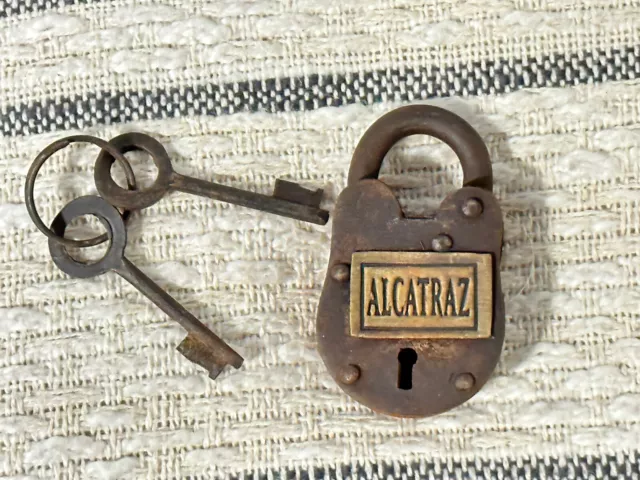 Antique Finish Rustic Cast Iron Alcatraz Gate Lock Padlock 2 Keys SAME DAY SHIP
