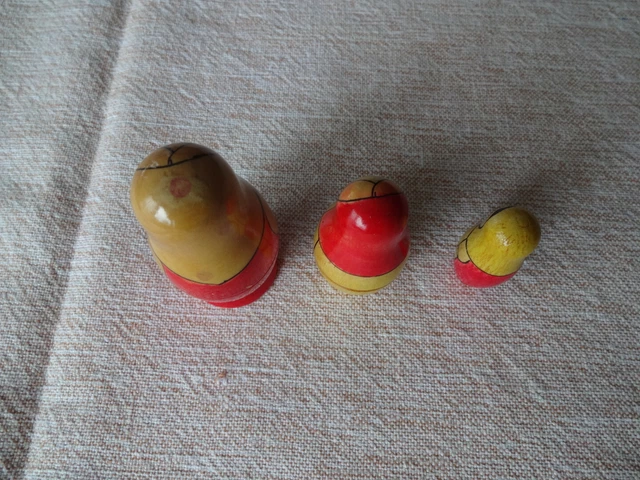 Russische  Matrjoschka Matroschka Babuschka - Handarbeit - 3 Holzpuppen 3