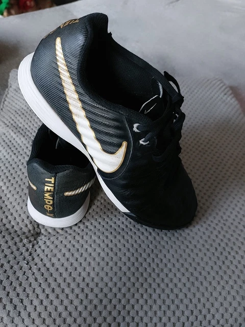 Nike Tiempo  Herren/Jungs Fußball Schuhe  Gr.38,5 -24cm-     -Schwarz-