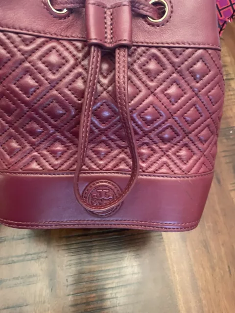 Tory Burch Crossbody Leather  Bucket.. bag/Tote..Burgundy …Diamond /quilted
