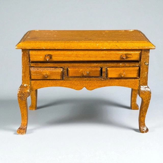 Ancien meuble de toilette, époque 1900 en noyer massif et marbre