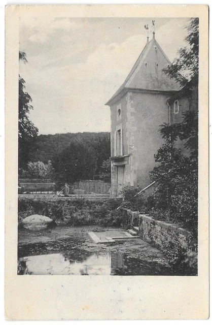 CLAMECY 58 Château de Pressure dans la Nièvre CPA animée non circulée non daté