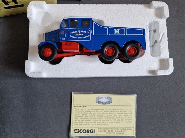 Corgi Heavy Haulage Scammell Constructor Parker Bent mint in VG box